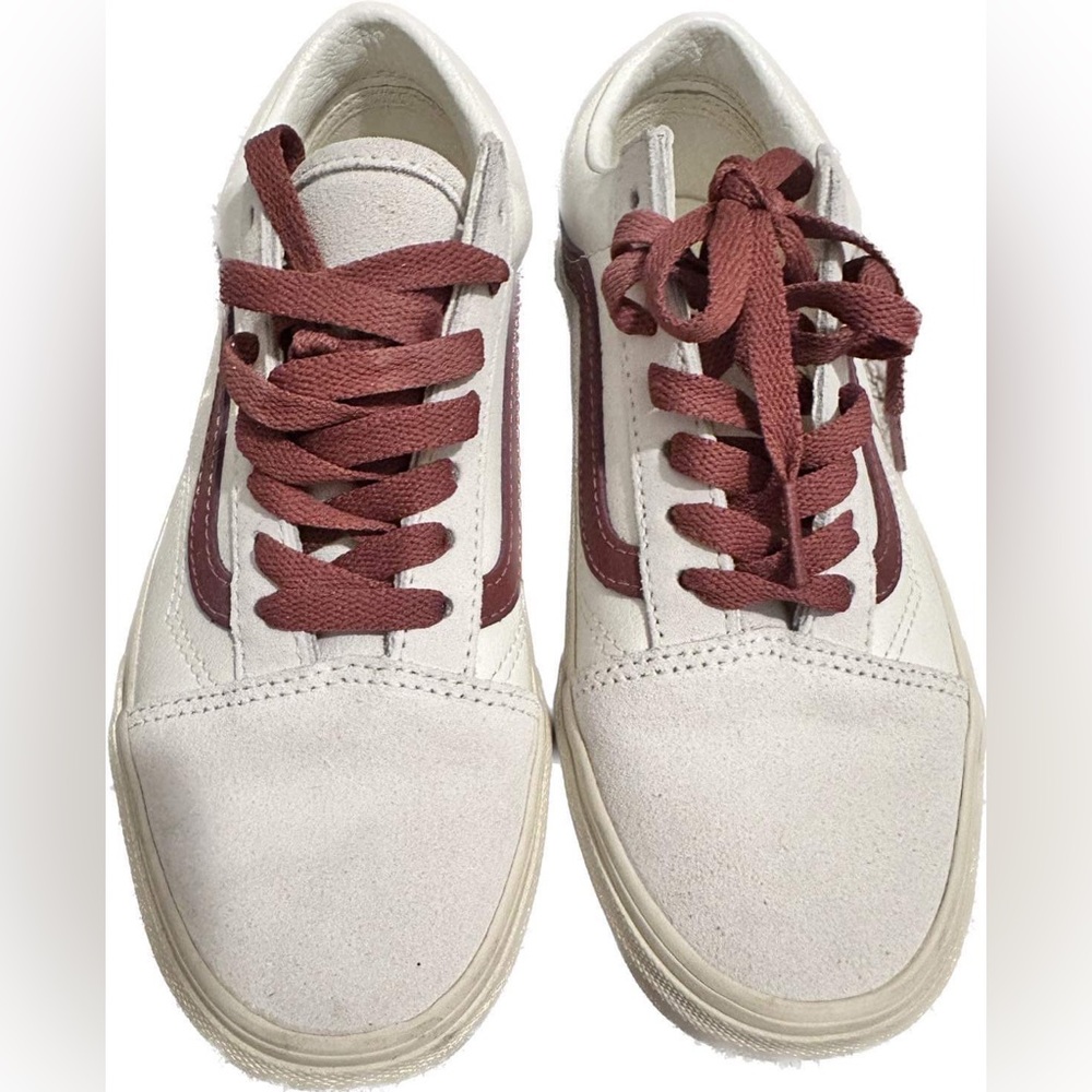 Vans sneakers. Unisex in very good condition- only worn once
